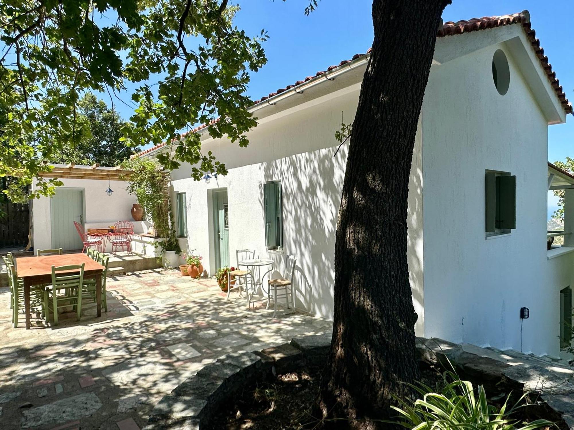Olive Mill Cottage Skopelos Eksteriør billede
